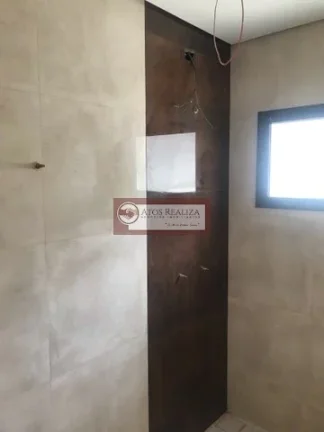 Imagem Compre Casa térrea em Cond. Fechado em Tijuco Preto - Cotia