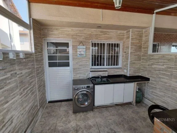 Imagem Lindo Sobrado em condomínio de 02 Dormitórios com cozinha planejada - Mobiliada!