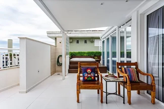 Imagem Cobertura com 3 dormitórios à venda, 250 m² por R$ 1.650.000,00 - Canasvieiras - Florianópolis/SC