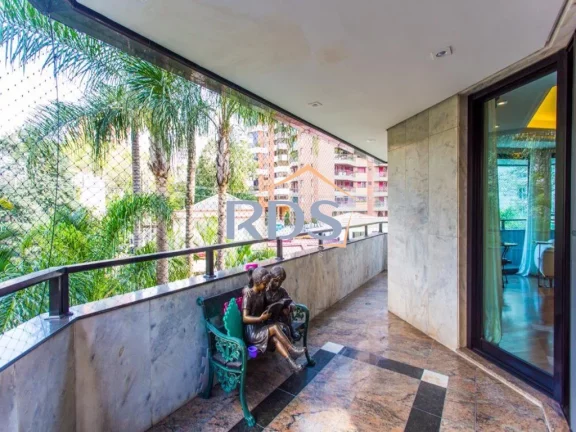 Imagem Vende lindo Apartamento de 640m² em Moema.