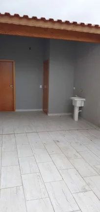 Imagem Sobrado Padrão com 128 m² com 2 Quartos sendo 2 suite e 1 vaga de garagem!
