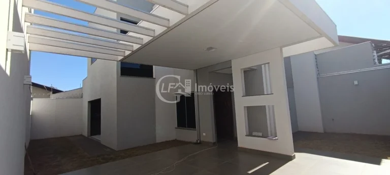 Imagem Casa para venda em Campo Grande-MS, bairro Panamá: 2 quartos, 1 suíte, 1 sala, 3 banheiros, 3 vagas de garagem, 133m².
