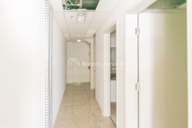Imagem Excelente oportunidade para empresas que buscam um espaço amplo, moderno e bem localizado. Conjunto...