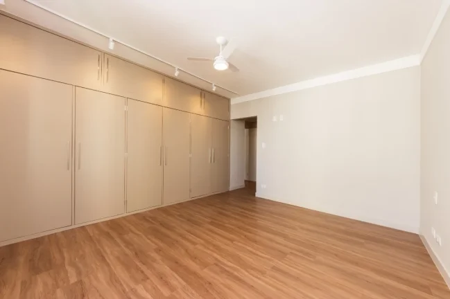 Imagem Apartamento Jardim Paulista - 212M², Reformado, 4 Dorms, 1 Suíte, 2 Vagas Determinadas, Lavabo, Banheiro de Serviço.