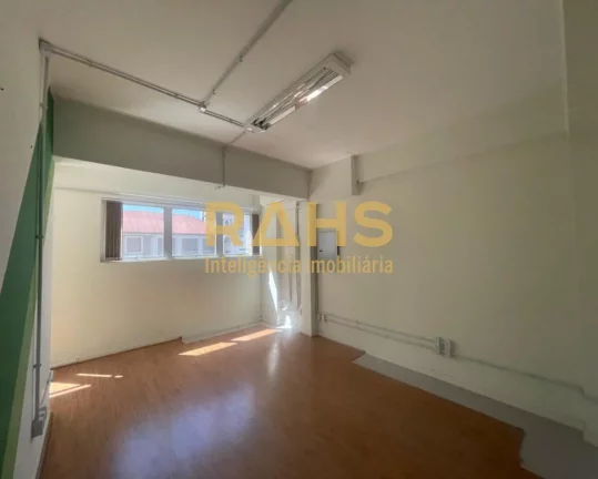 Imagem Para quem está pensando em investir no centro da cidade de Joinville, nós temos essa ótima oportu...