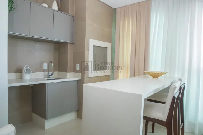 Imagem Apartamento Vista Mar com 4 dormitórios à venda no Centro de Balneário Camboriú/