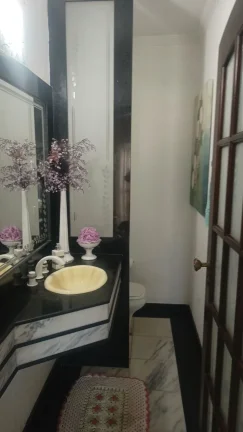 Imagem Casa Comercial de Alto Padrão na Vila Trujillo Sorocaba-SP 4 Quartos, 3 Salas, 4 Vagas de Garagem 559,00 m²