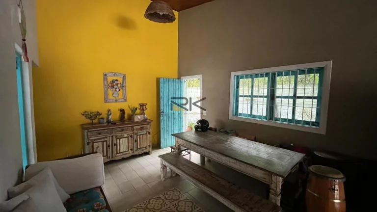 Imagem CASA COM 3 DORMITÓRIOS SENDO 1 SUÍTE,VARANDA,QUINTAL