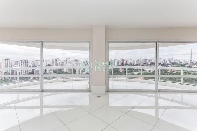 Imagem Simplesmente espetacular. Linda cobertura com 420m2, 4 dormitórios ( 4 suítes ) e 6 vagas na garag...