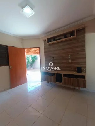Imagem Casa com 3 dormitórios à venda, 200 m² por R$ 370.000,00 - Jardim Adelaide - Itumbiara/GO