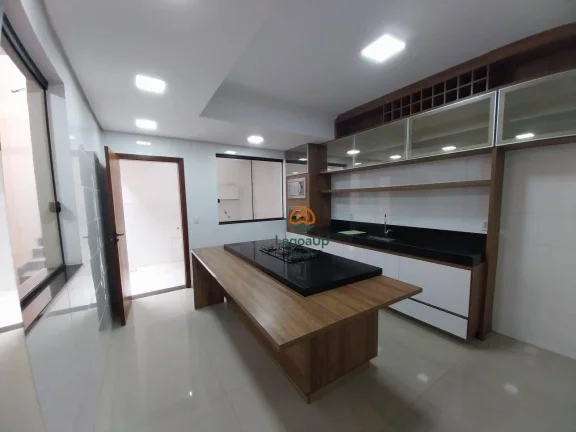 Imagem Casa com 3 dormitórios à venda, 129 m² por R$ 780.000,00 - Lundceia - Lagoa Santa/MG
