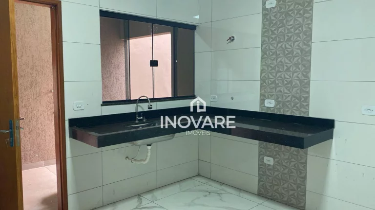 Imagem Casa com 3 dormitórios à venda, 104 m² por R$ 350.000,00 - Nova Veneza - Itumbiara/GO