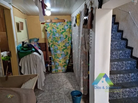 Imagem Sobrado com ótima localização 2 dormitórios