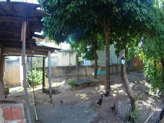 Imagem Carapina, Excelente imóvel e com localização privilegiada, área total 510,40 m², próximo a antiga Rinha de galo de carapina, exatamente na Rua Constante Nery. Terreno possui uma excelente area nos fundos propício para depósitos de material de construção,