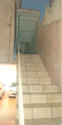 Imagem Sobrado com 130 metros quadrados, 3 dormitórios sendo 1 suíte, ampla sala, 2 banheiros, copa cozin...