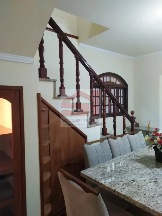 Imagem Sobrado com 3 Quartos à Venda, 254 m² em Jardim Amália - Caçapava Imagem Sobrado com 3 Quartos à Venda, 254 m² em Jardim Amália - Caçapava
