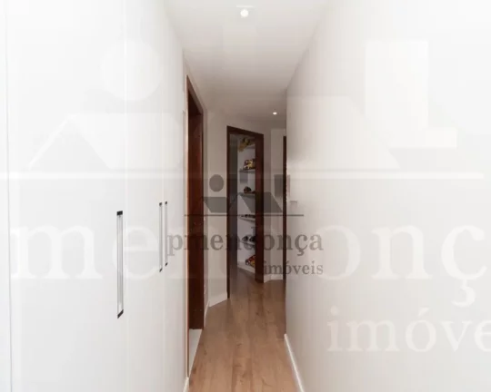 Imagem Apartamento em bom estado de conservaÃ§Ã£o, excelente localizaÃ§Ã£o e repleto de armÃ¡rio,...