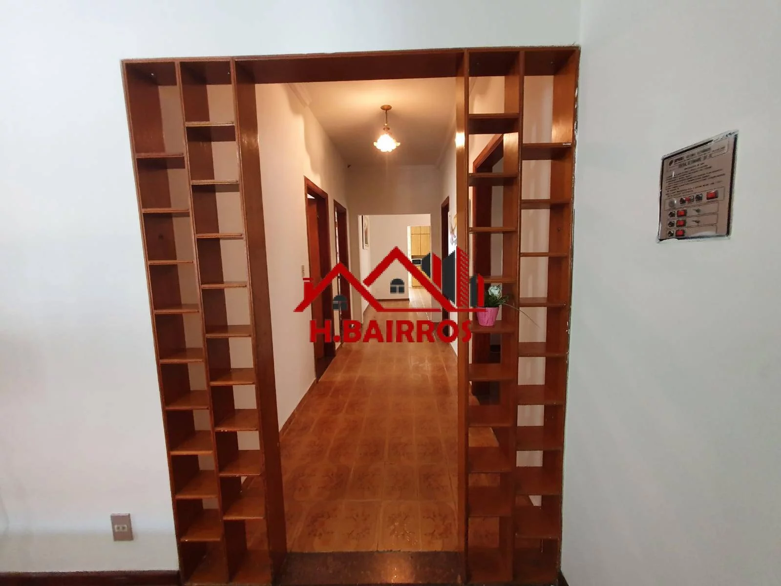 Imagem VENDE CASA COM 3 DORMITÓRIOS NO VALE DO SOL