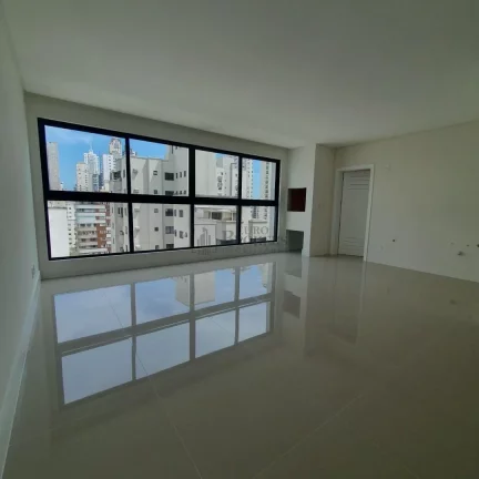 Imagem Apartamento Novo com 3 suítes à venda no Centro de Balneário Camboriú/SC