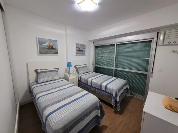 Imagem PITANGUEIRAS - FRENTE AO MAR, BELÍSSIMA VISTA DA PRAIA, LINDO APTO TOTALMENTE REFORMADO E DECORADO, 168 M² ÚTEIS, 02 VAGAS DE GARAGEM, LAZER.