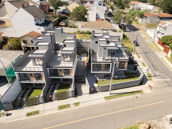 Imagem SOBRADO com 3 dormitórios à venda com 157.36m² por R$ 923.000,00 no bairro Pilarzinho - CURITIBA / PR
