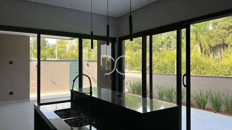 Imagem Condomínio Sunlake - Venda Sobrado AC 225 m² | AT 280 m² | 3 Dormitórios | 3 Suítes | 5 Banheiros | 4 Vagas