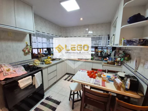Imagem Excelente casa em condomínio fechado em Jacarepaguá