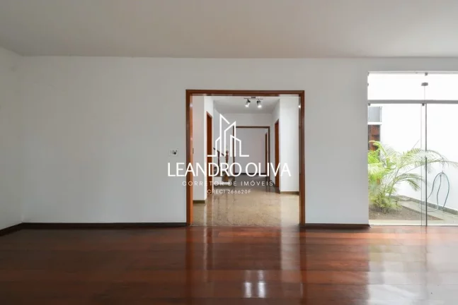 Imagem Sobrado à Venda no Planalto Paulista 331m² | 4 Dorms | Espaço, Conforto e Sofisticação