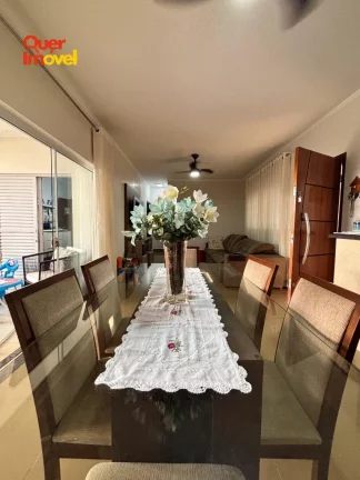 Imagem Imperdível oportunidade de adquirir uma casa de 3 quartos e 1 suíte no Residencial Greenville em Ribeirão Preto-SP! 2 vagas de garagem e 185m² de área. Quer Imóvel Negócios Imobiliários!
