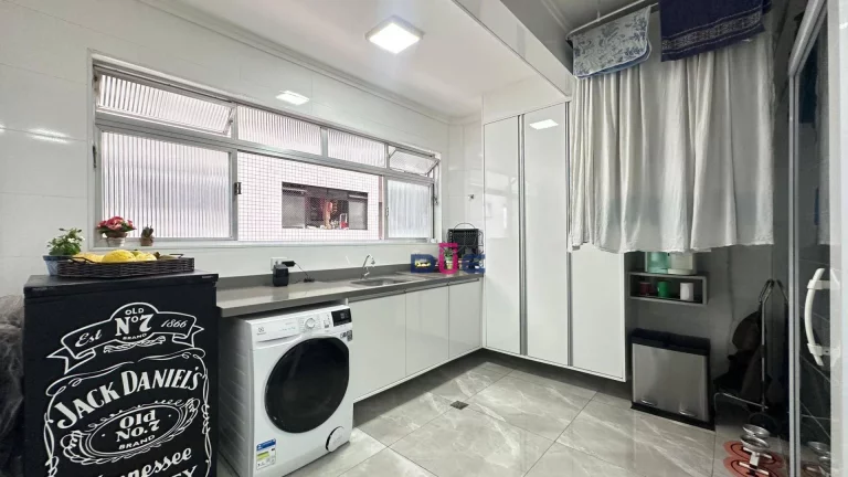 Imagem Apartamento com 3 dormitórios à venda, 120 m² por R$ 950.000 - Embaré - Santos/SP