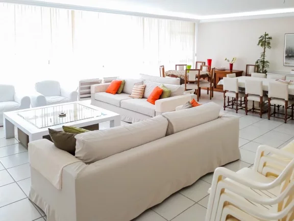 Imagem Apartamento com 4 dormitórios, 220 m² - venda ou alugueL - Pitangueiras - Guarujá/SP