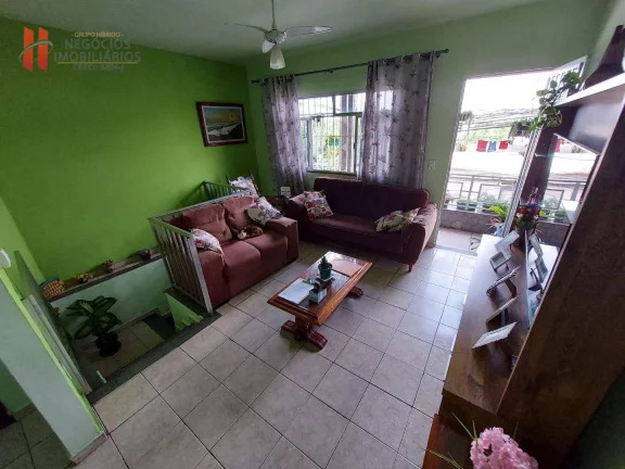 Imagem EXCELENTE CASA TRIPLEX COM MAIS DE 150M² E TERRAÇO AMPLO