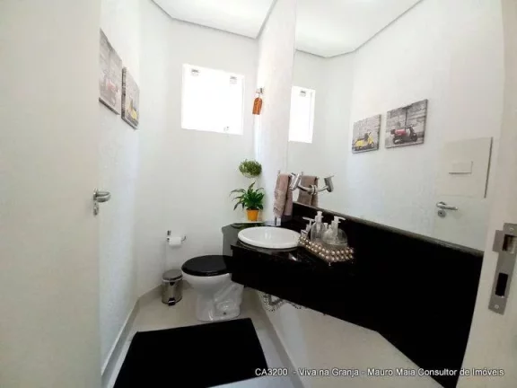 Imagem Casa com 3 dormitórios à venda, 181 m² por R$ 1.350.000 - Granja Viana.