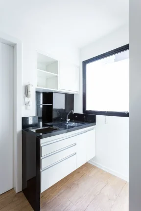 Imagem Apartamento 31M² Reformado, 1Q, 1 Banheiro, 1 Vaga, Piscina, Piscina Aquecida, Academia, Churrasqueira, Quadra, Salão de Festas e Jogos, Playground.