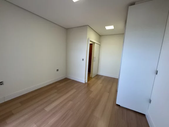 Imagem Apartamento tipo para venda em Estação com 3 quartos, sendo 2 suítes, 220m2