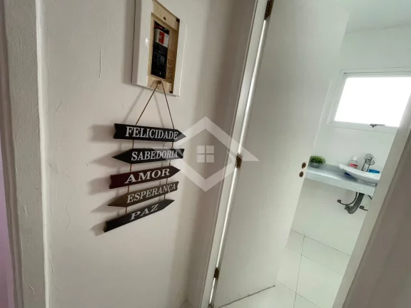 Imagem Casa Dúplex em Condomínio Fechado: Conforto e Segurança