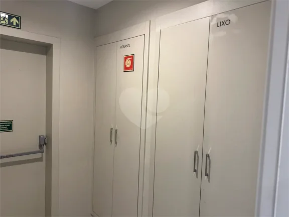 Imagem Apartamento à venda com 2 quartos, sendo 1 suíte, no condomínio Esquina Pinheiros, São Paulo - SP