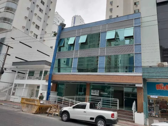 Imagem Sala comercial locada no Bairro Pioneiros em Balneário Camboriú