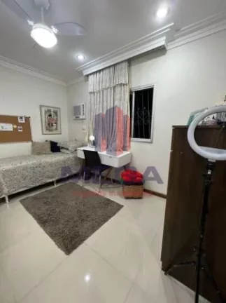 Imagem Casa com Excelente tamanho e na rua principal do comércio em Santa Inês, próximo a Glória!!!!