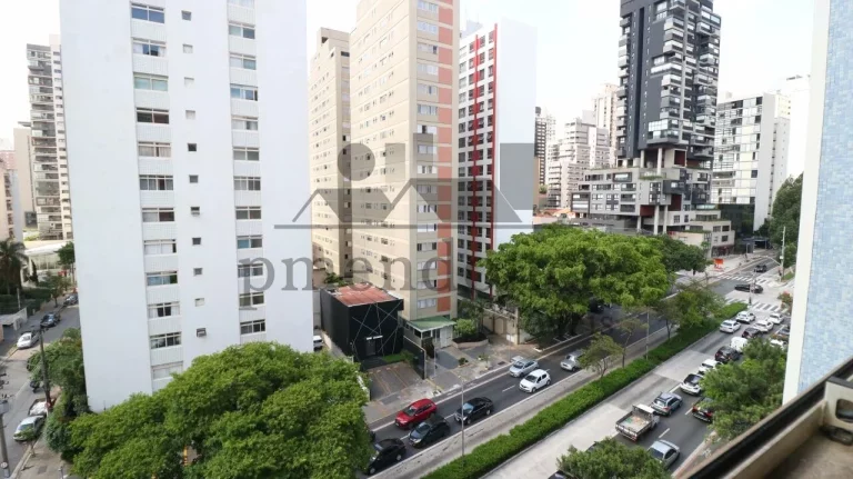 Imagem Pinheiros, apartamento excelente para reforma com vista exuberante em 177m²