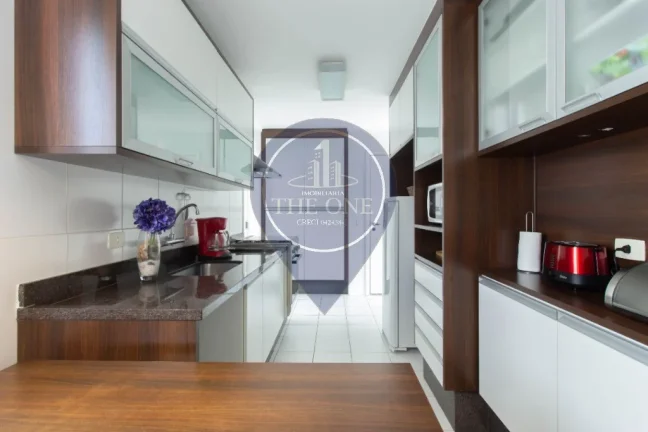 Imagem Apartamento de Luxo em Moema, São Paulo-SP: 4 quartos, 3 suítes, 2 salas, 4 banheiros, 2 vagas, 143m² - Imperdível!