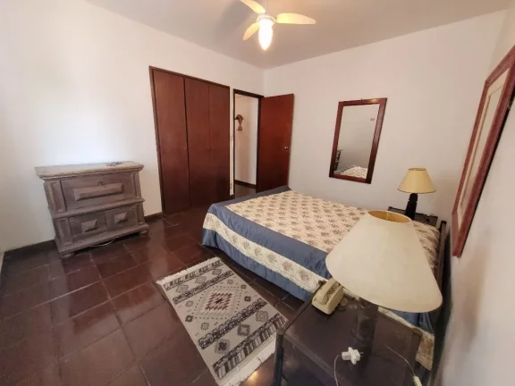Imagem APARTAMENTO AMPLO COM 3 DORMITÓRIOS, SENDO 1 SUÍTE, AMPLO TERRAÇO, PRÉDIO COM PISCINA E CHURRAQUERIRA, 3 QUADRAS DA PRAIA DAS PITANGUEIRAS