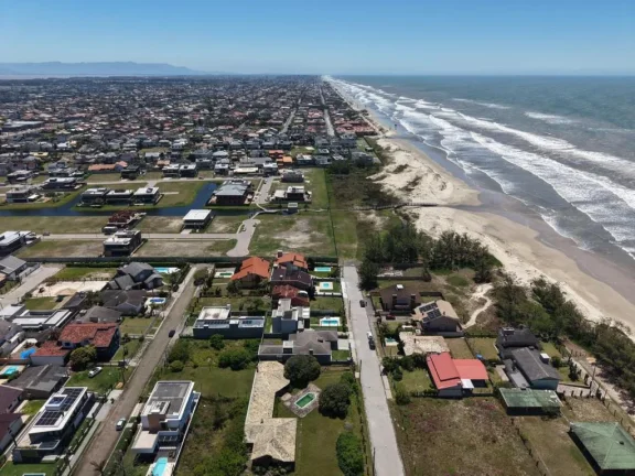 Imagem Sobrado 4 Dormitórios - Bairro Remanso