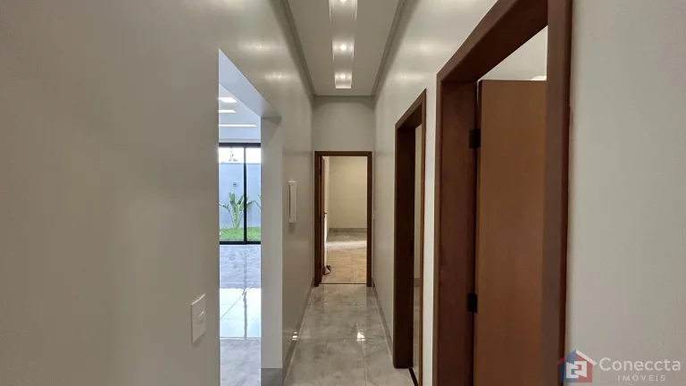 Imagem Casa à Venda em Patos de Minas - 3 Quartos, Suíte com Closet e Área Gourmet