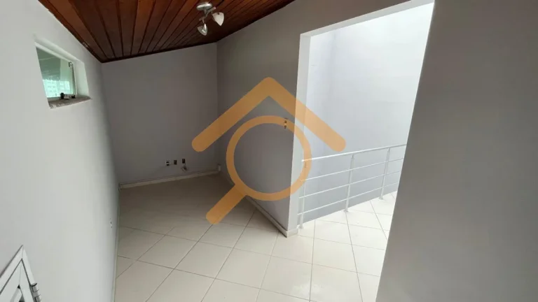 Imagem Imperdível: Casa à venda em São Paulo-SP, Vila Esperança, 3 quartos, 1 suíte, 2 salas, 4 vagas, 180m². Venha conferir!