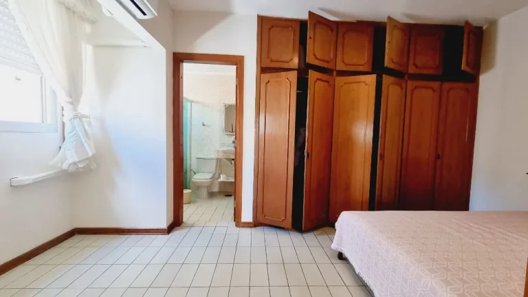 Imagem Apartamento com 3 dormitórios à venda, 140 m² - Pitangueiras - Guarujá/SP