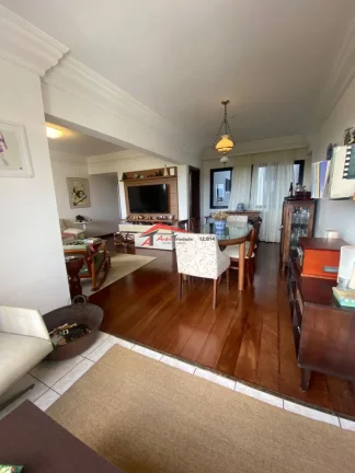Imagem Excelente apartamento de 131m² 4 dormitórios, sendo 2 suítes