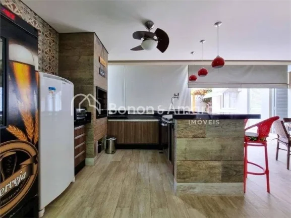 Imagem Excelente casa com 251m² de construção. Possui 4 vagas na garagem, Ao entrar nesta casa dos sonho...