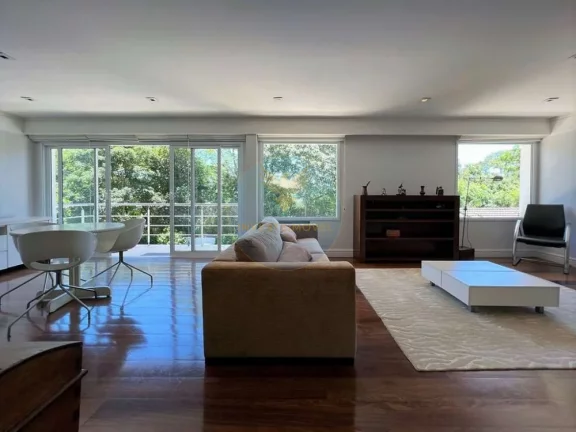 Imagem Casa em Condomínio a Venda no bairro Granja Viana - Jandira, SP