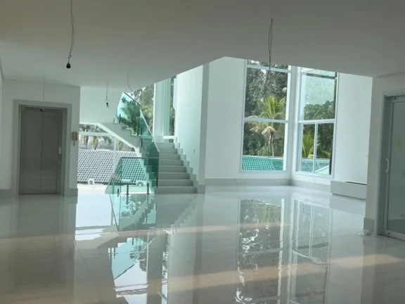 Imagem Casa no TAMBORÉ 1 - 900m²